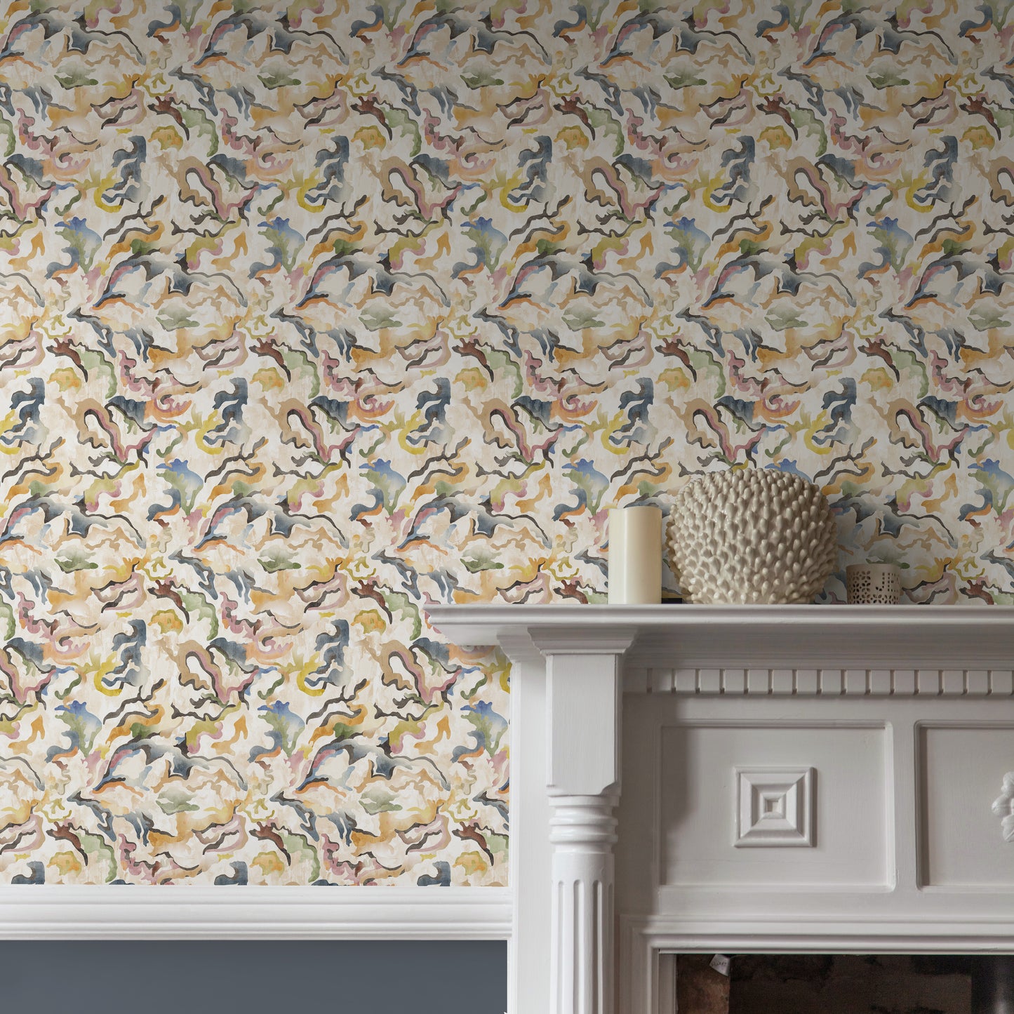 Sumi Chintz Wallpaper